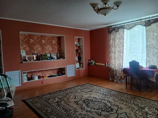Дом 400 м² на участке 20 сот.